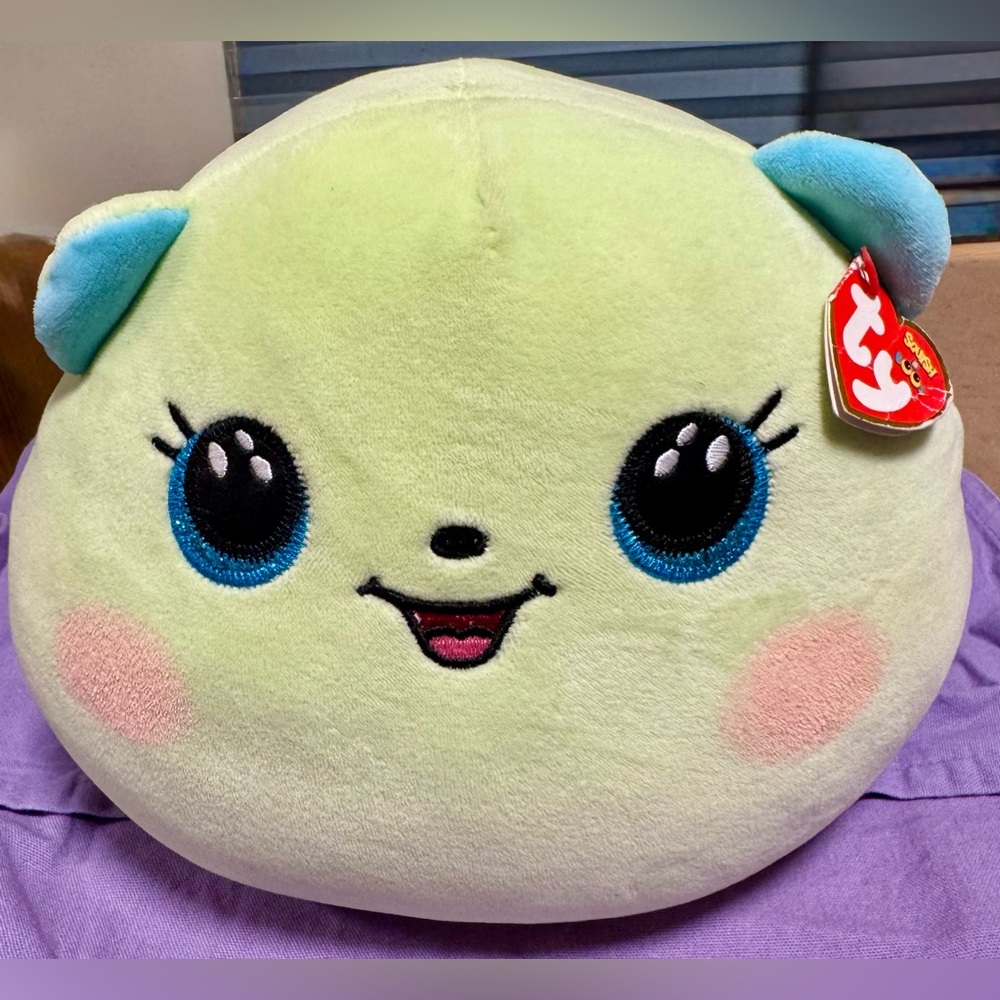 TY Squish-a-boo Clover the green bear plush
